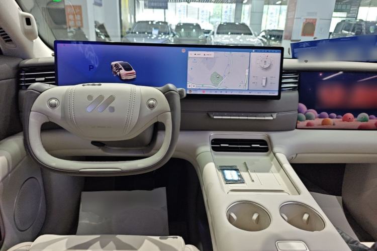Used IM LS6 2026 Model Pure Electric Max Center Console