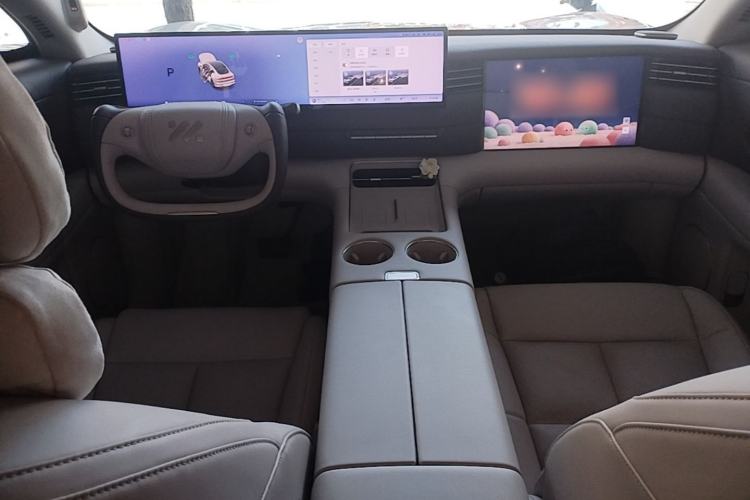 Used IM LS6 2026 Model Pure Electric Max Center Console