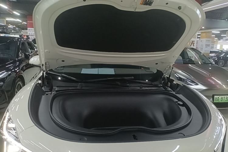 Used IM LS6 2026 Model Pure Electric Max Engine Bay
