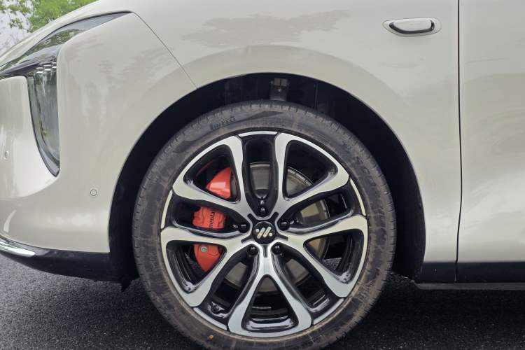 Used IM LS6 2026 Model Range-Extending 52 Max Exterior 8