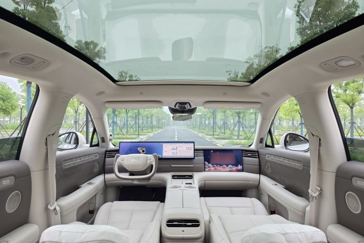 Used IM LS6 2026 Model Range-Extending 52 Max Headliner
