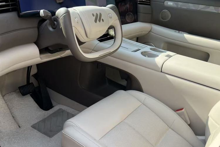 Used IM LS6 2026 Model Pure Electric Max Interior 5