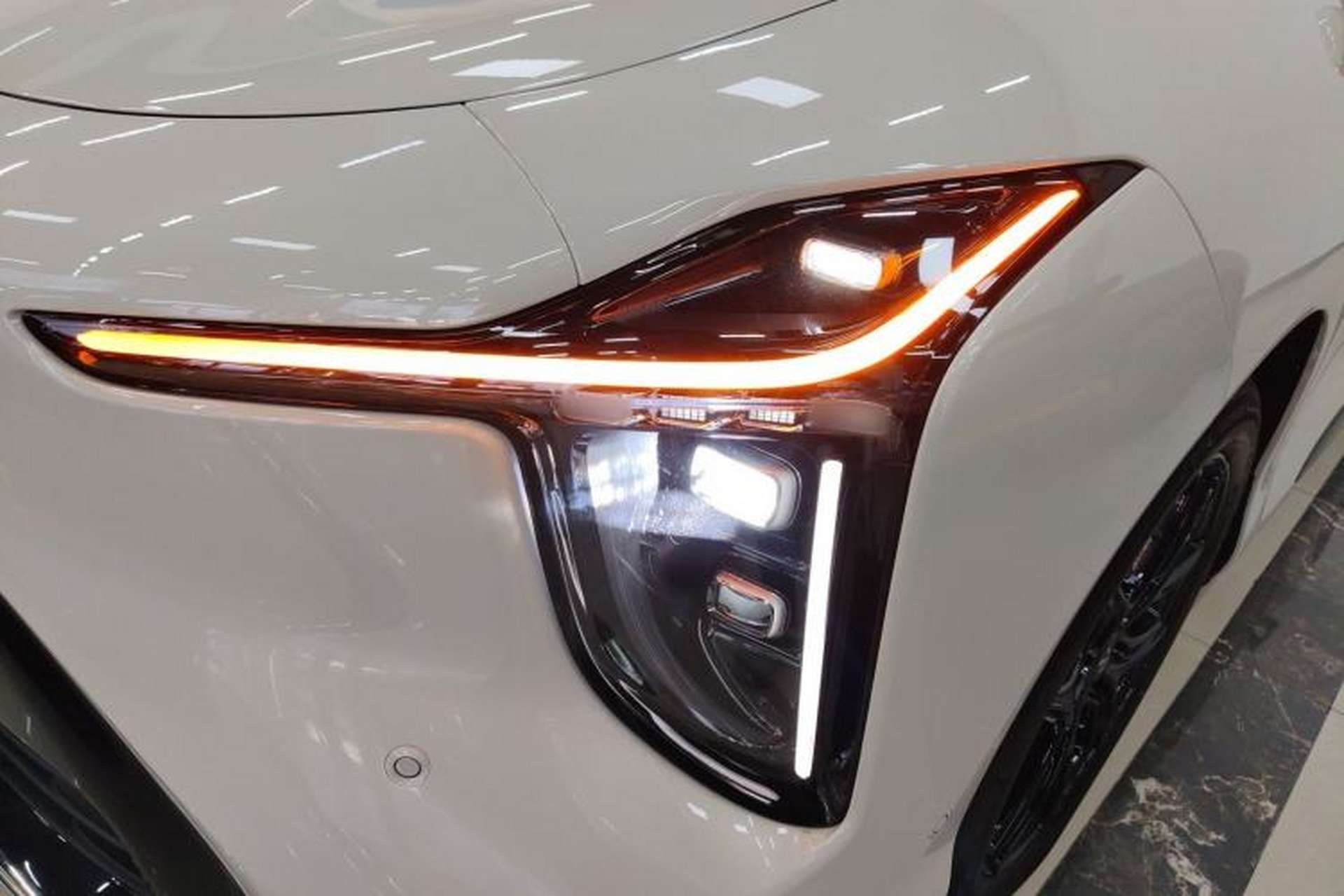 Used IM LS6 2026 Model Range-Extending 52 Max Left Front Headlight
