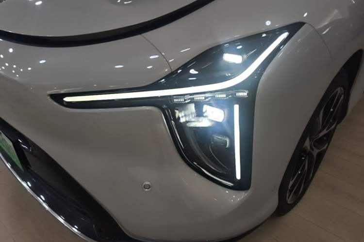 Used IM LS6 2026 Model Range-Extending 52 Max Left Front Headlight