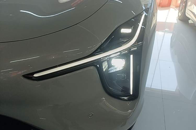 Used IM LS6 2026 Model Pure Electric Max Left Front Headlight
