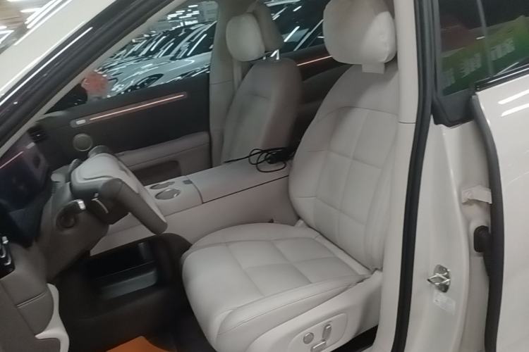 Used IM LS6 2026 Model Pure Electric Max Left Front Seat