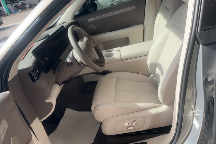 Used IM LS6 2026 Model Range-Extending 66 Max Left Front Seat