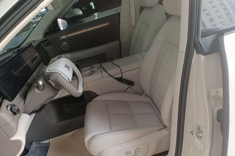 Used IM LS6 2026 Model Pure Electric Max Left Front Seat