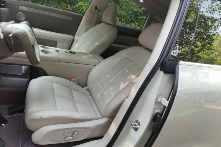Used IM LS6 2026 Model Range-Extending 52 Max Left Front Seat