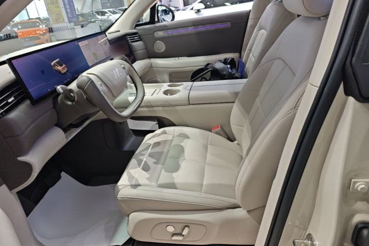 Used IM LS6 2026 Model Pure Electric Max Left Front Seat