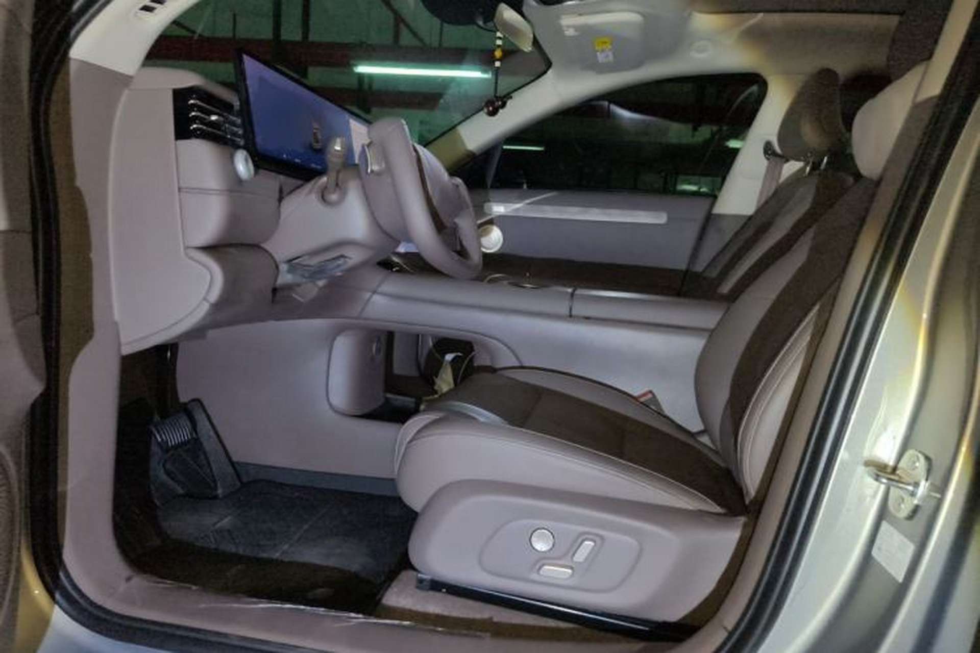 Used IM LS6 2026 Model Pure Electric Max+ Left Front Seat