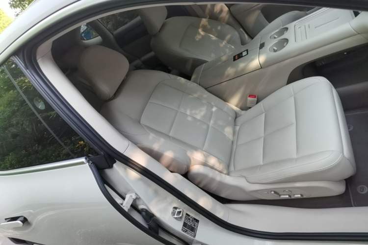 Used IM LS6 2026 Model Range-Extending 52 Max Right Front Seat