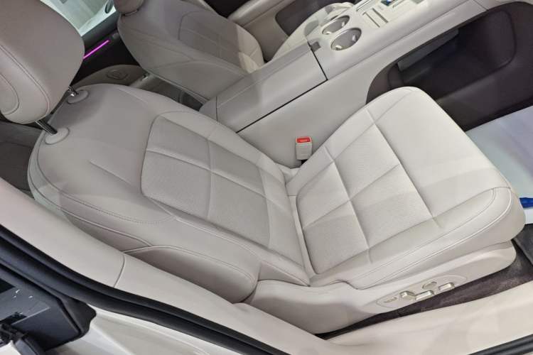 Used IM LS6 2026 Model Pure Electric Max Right Front Seat