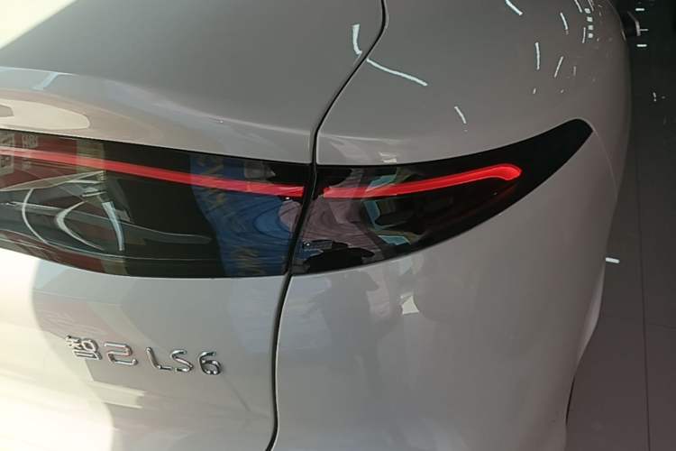 Used IM LS6 2026 Model Pure Electric Max Right Rear Taillight