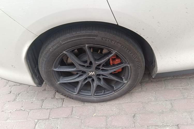 Used IM LS6 2026 Model Range-Extending 66 Max+ Right Rear Wheel Hub