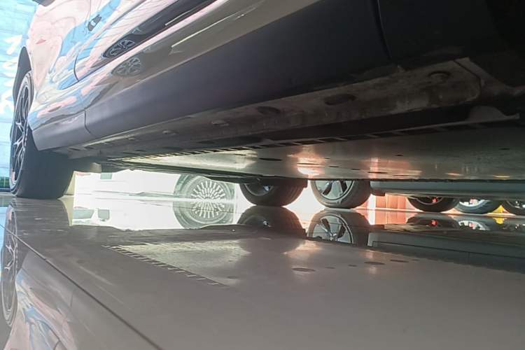 Used IM LS6 2026 Model Pure Electric Max Right Side Sill