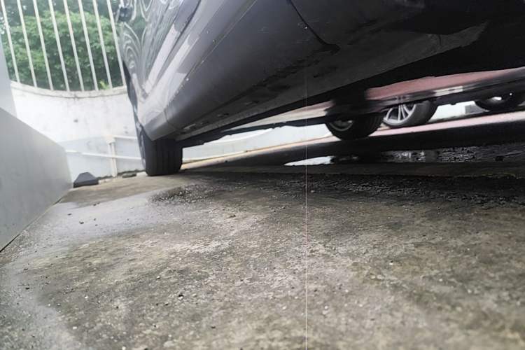 Used IM LS6 2026 Model Range-Extending 66 Max Right Side Sill
