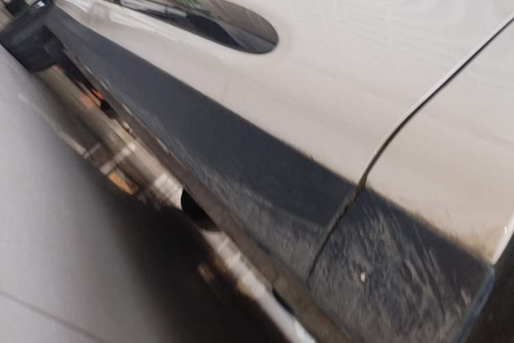 Used IM LS6 2026 Model Pure Electric Max Right Side Sill