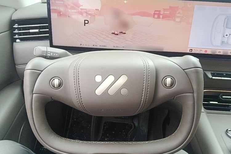Used IM LS6 2026 Model Range-Extending 66 Max+ Steering Wheel