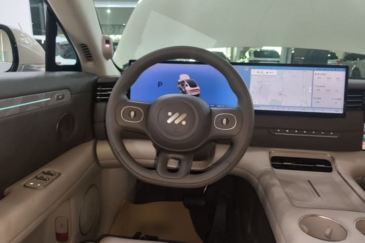 Used IM LS6 2026 Model Range-Extending 52 Max Steering Wheel