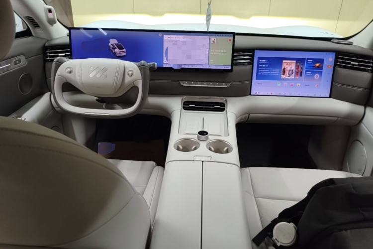 Used IM LS6 2026 Model Pure Electric Max Center Console