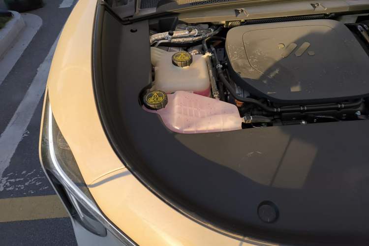 Used IM LS6 2026 Model Range-Extending 52 Max Engine Bay Right