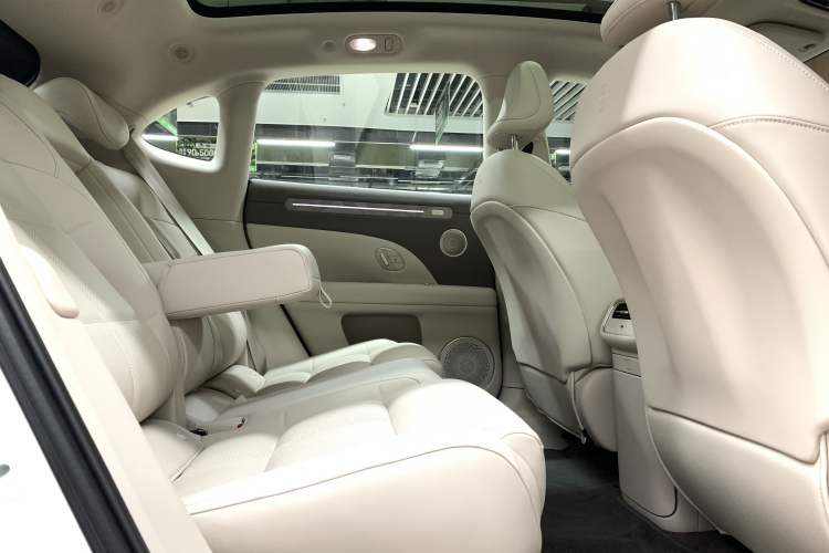 Used IM LS6 2026 Model Pure Electric Max Interior 6