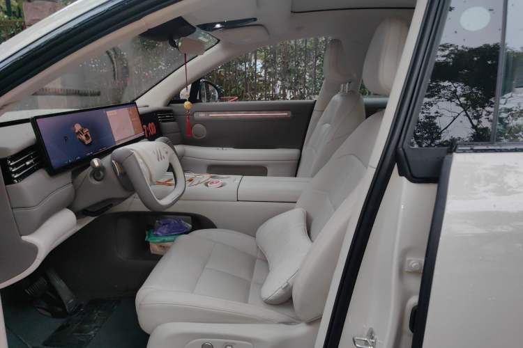 Used IM LS6 2026 Model Pure Electric Max Left Front Seat