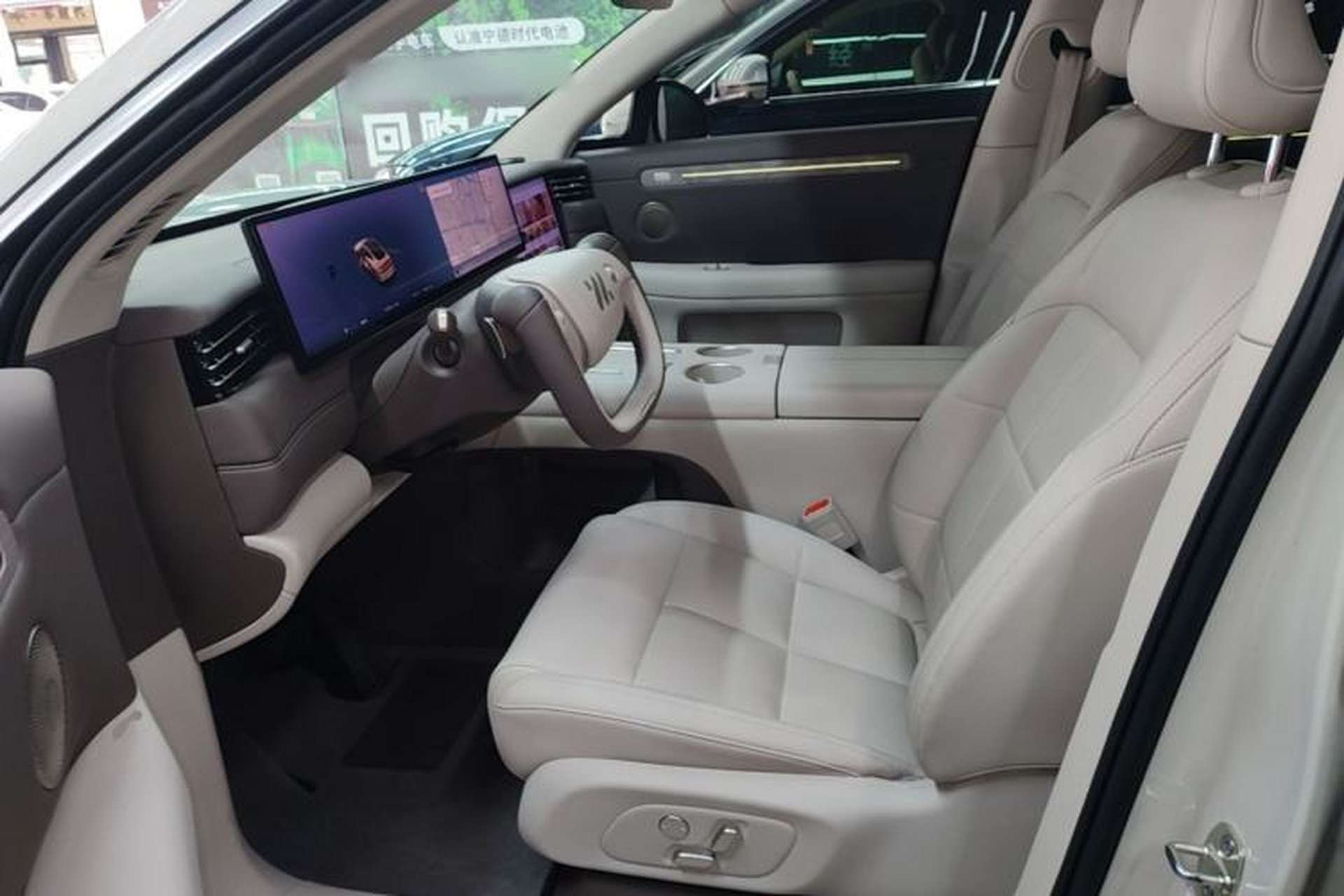 Used IM LS6 2026 Model Pure Electric Max Left Front Seat