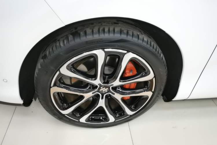 Used IM LS6 2026 Model Pure Electric Max Left Front Wheel Hub