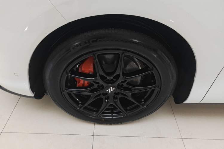 Used IM LS6 2026 Model Range-Extending 52 Max Left Front Wheel Hub