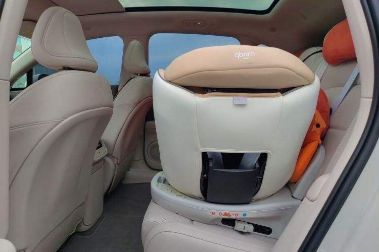 Used IM LS6 2026 Model Range-Extending 52 Max Left Rear Seat