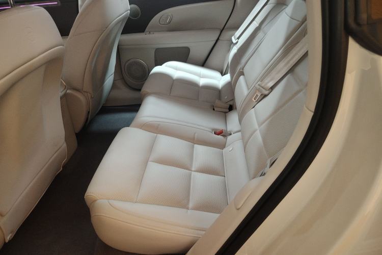 Used IM LS6 2026 Model Range-Extending 52 Max Left Rear Seat