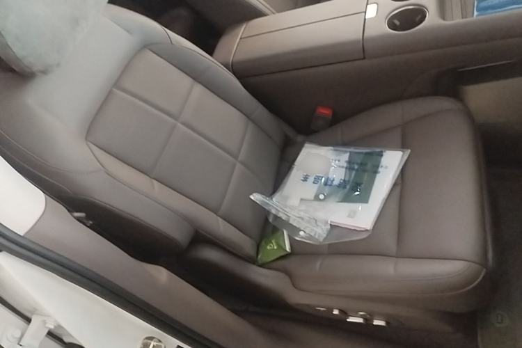 Used IM LS6 2026 Model Range-Extending 52 Max Right Front Seat