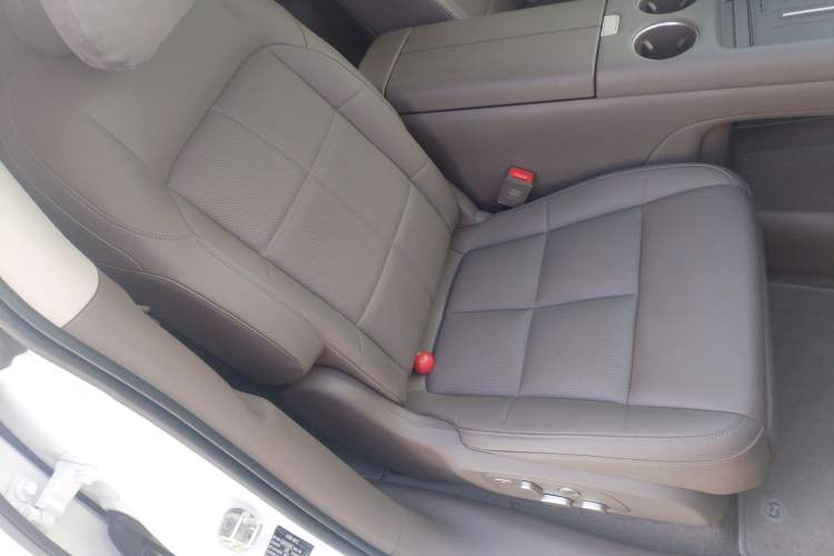 Used IM LS6 2026 Model Range-Extending 52 Max Right Front Seat