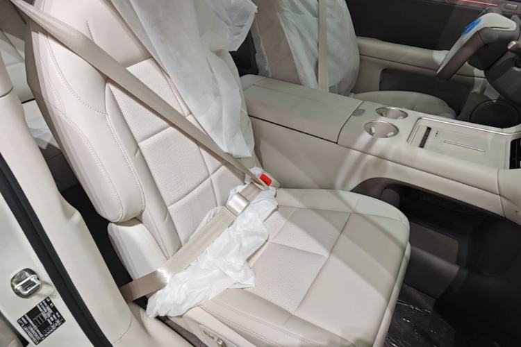 Used IM LS6 2026 Model Pure Electric Max Right Front Seat