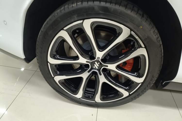 Used IM LS6 2026 Model Pure Electric Max Right Rear Wheel Hub