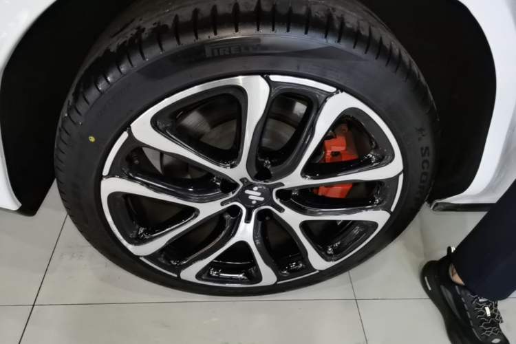 Used IM LS6 2026 Model Pure Electric Max Right Rear Wheel Hub
