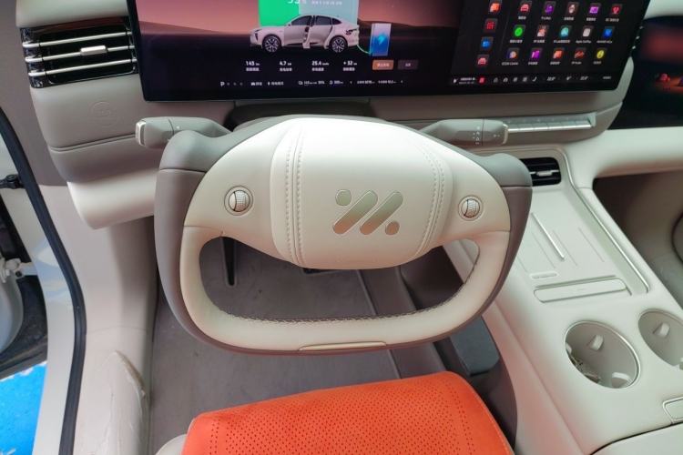 Used IM LS6 2026 Model Range-Extending 52 Max Steering Wheel
