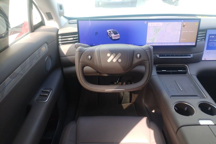 Used IM LS6 2026 Model Range-Extending 52 Max Steering Wheel