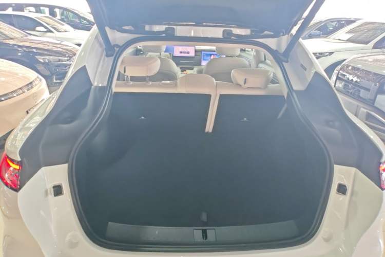Used IM LS6 2026 Model Pure Electric Max Trunk