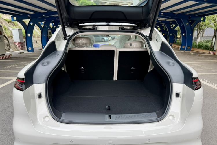 Used IM LS6 2026 Model Pure Electric Max Trunk