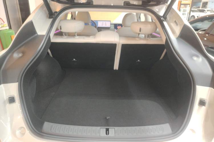 Used IM LS6 2026 Model Range-Extending 52 Max Trunk