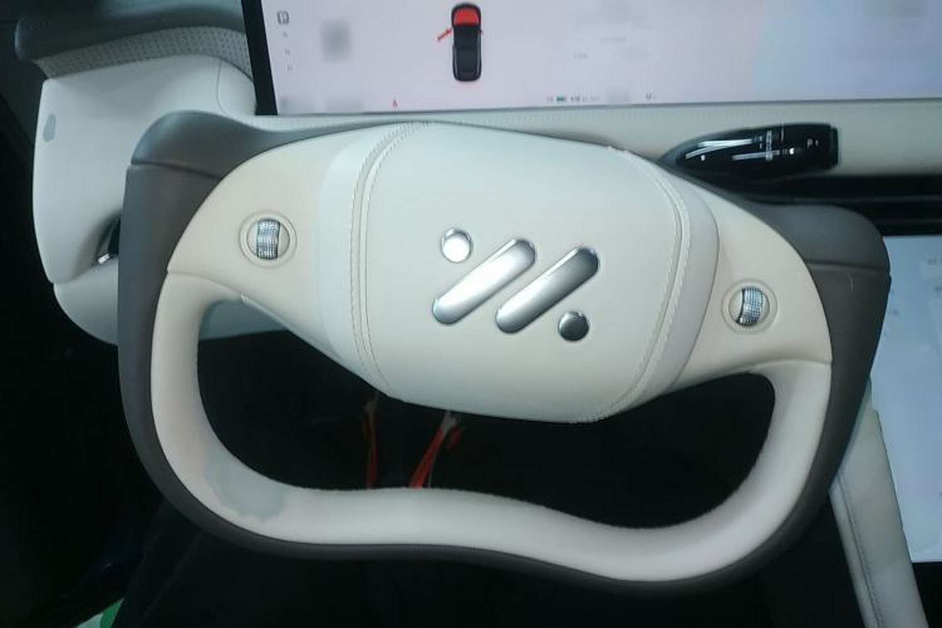 Used IM LS7 2023 90 kWh Elite Rear-Drive Version Steering Wheel