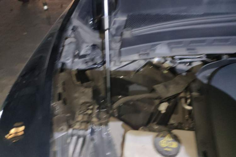 Used IM LS7 2023 90 kWh Elite Rear-Drive Version Engine Bay Right
