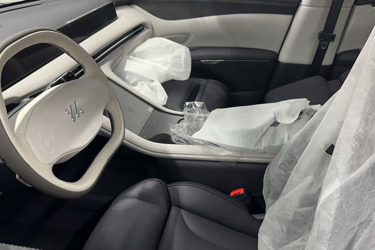 Used IM LS7 2023 100kWh Lux All-Wheel-Drive Version Interior 1