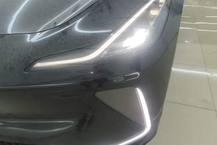 Used IM LS7 2023 90 kWh Elite Rear-Drive Version Left Front Headlight