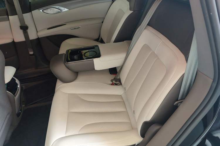 Used IM LS7 2023 90 kWh Elite Rear-Drive Version Left Rear Seat