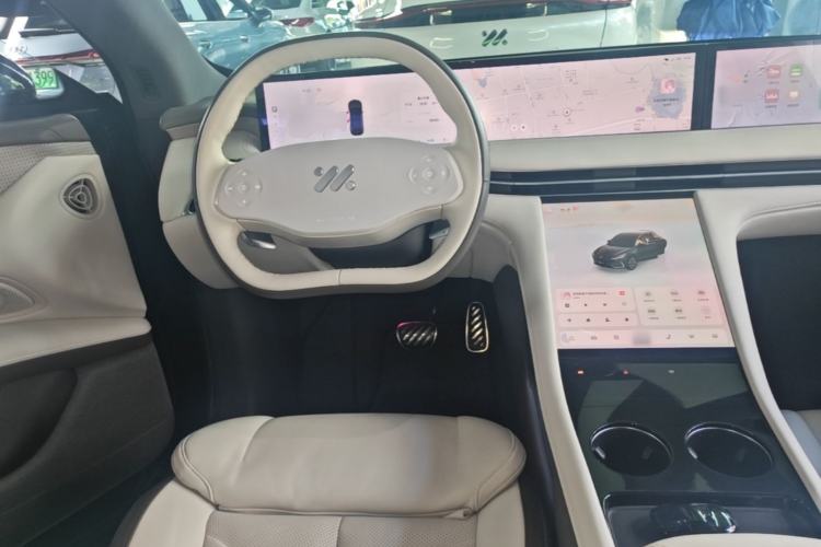 Used IM LS7 2023 90 kWh Elite Rear-Drive Version Steering Wheel