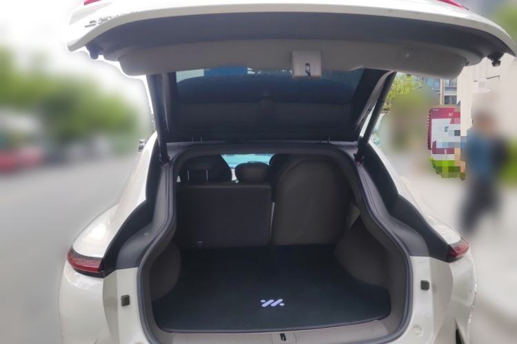 Used IM LS7 2023 90 kWh Elite Rear-Drive Version Trunk